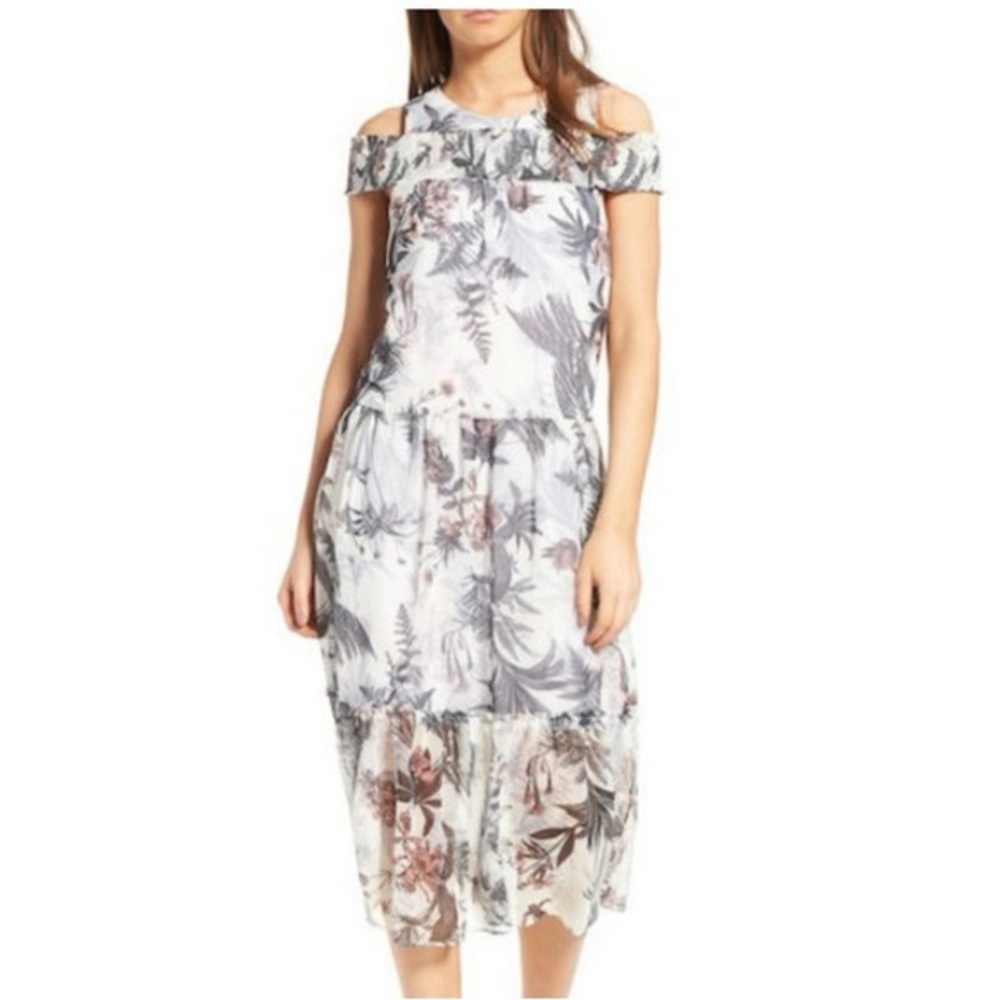 Chelsea28 Cold Shoulder Midi Dress